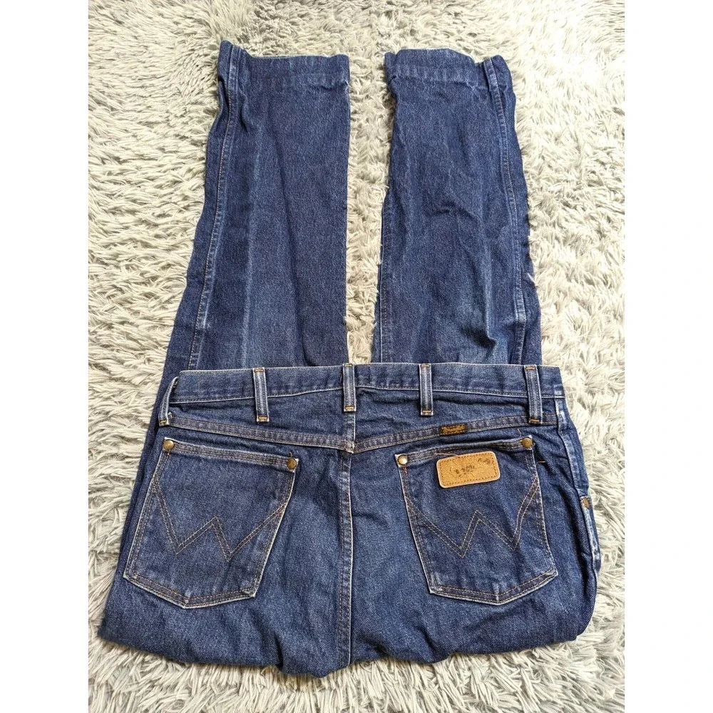 Wrangler Denim Blue Jeans Adult Size 35x32  Regular Fit Cowboy 47MWZ Mens Cotton
